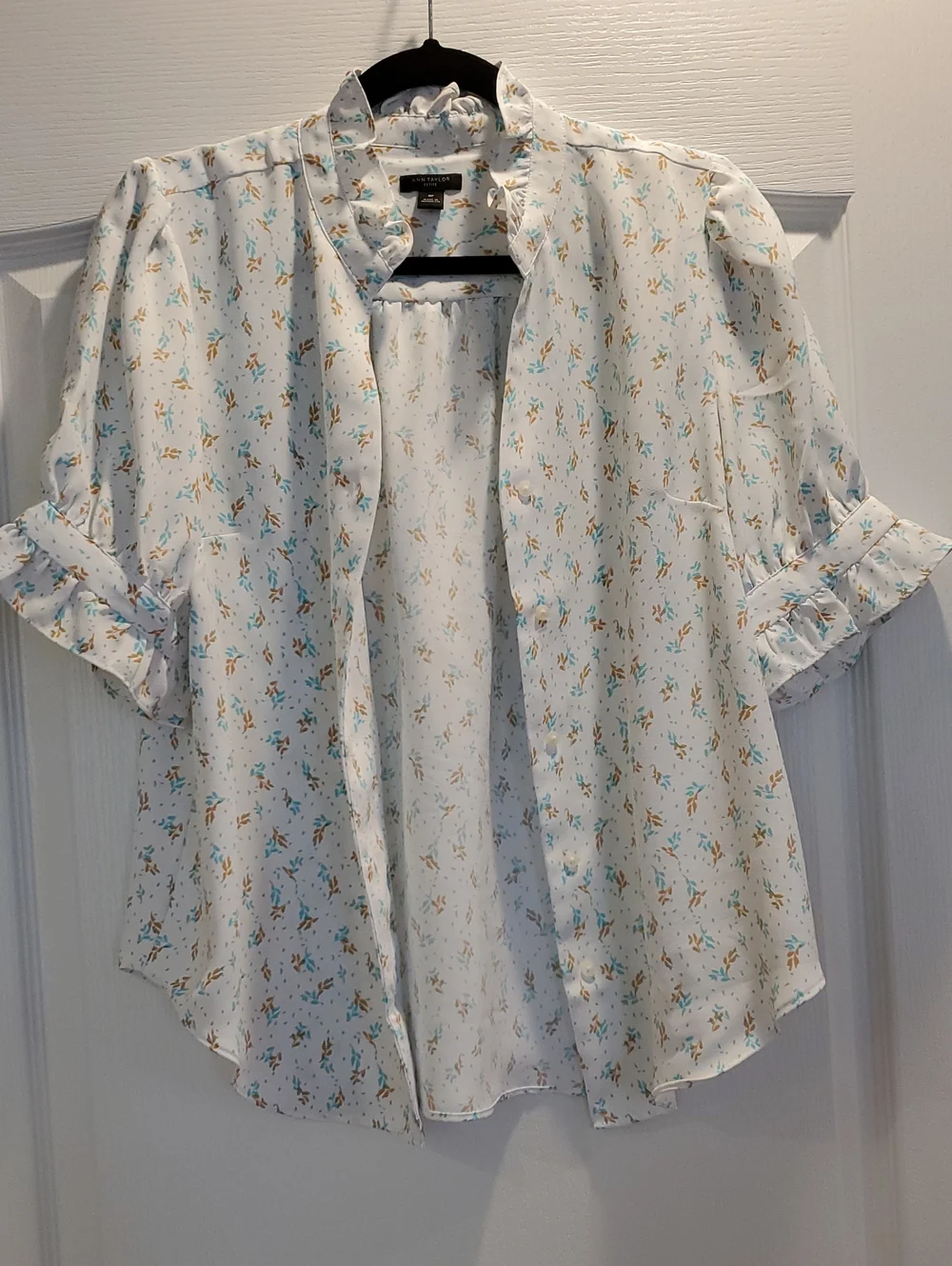Ann Taylor Petite White Blouse with Teal and Mustard Floral Print. Medium Petite